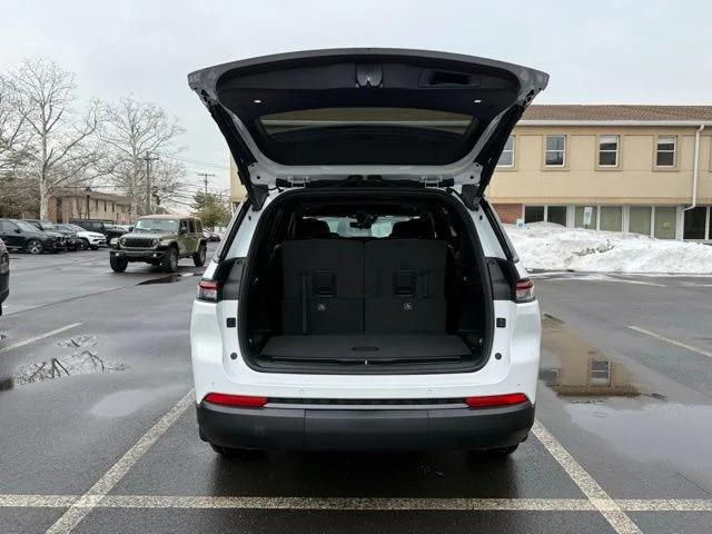 2026 Jeep Grand Cherokee L Altitude 4x4