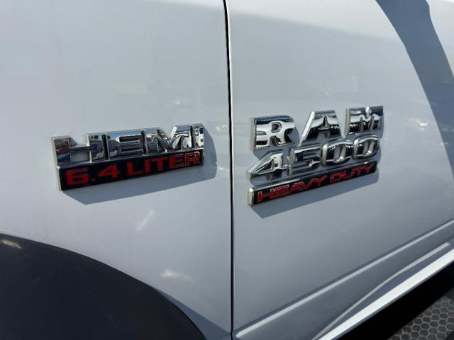 2017 Ram 4500 Chassis Tradesman/SLT