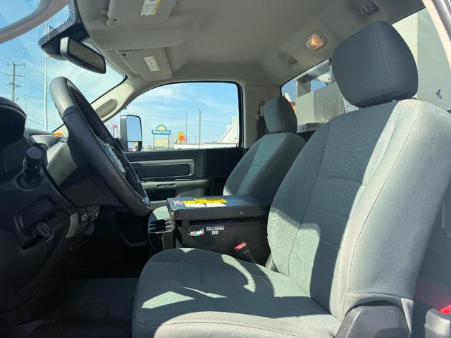 2017 Ram 4500 Chassis Tradesman/SLT