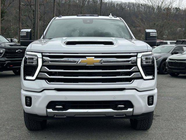 2026 Chevrolet Silverado 2500HD Crew Cab, Long Bed, High Country, 4WD