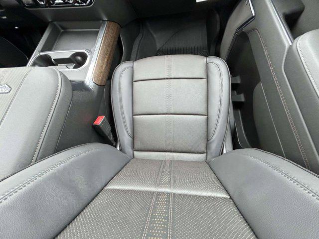 2026 Chevrolet Silverado 2500HD Crew Cab, Long Bed, High Country, 4WD