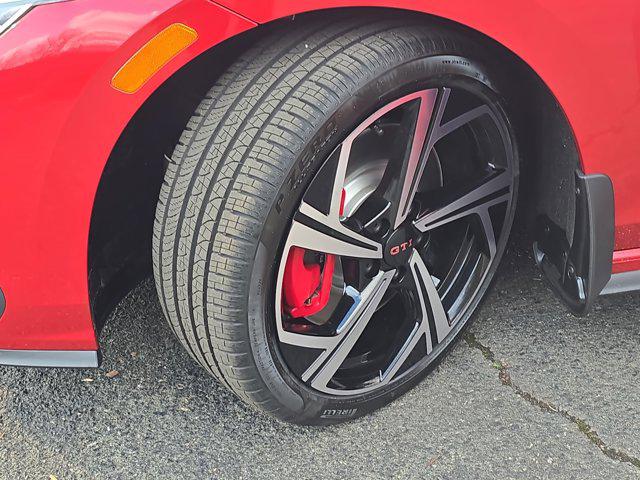 2026 Volkswagen Golf GTI SE