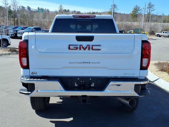 2025 GMC Sierra 2500HD 4WD Crew Cab Standard Bed SLE