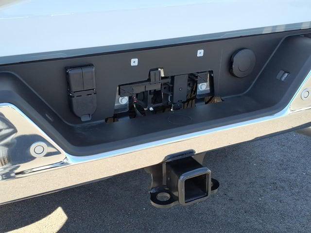 2025 GMC Sierra 2500HD 4WD Crew Cab Standard Bed SLE