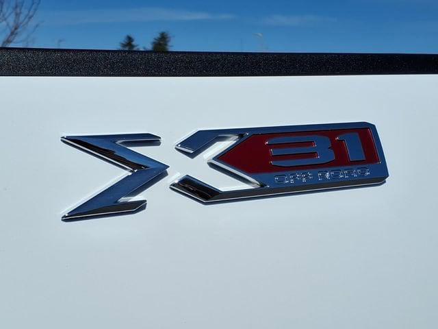 2025 GMC Sierra 2500HD 4WD Crew Cab Standard Bed SLE