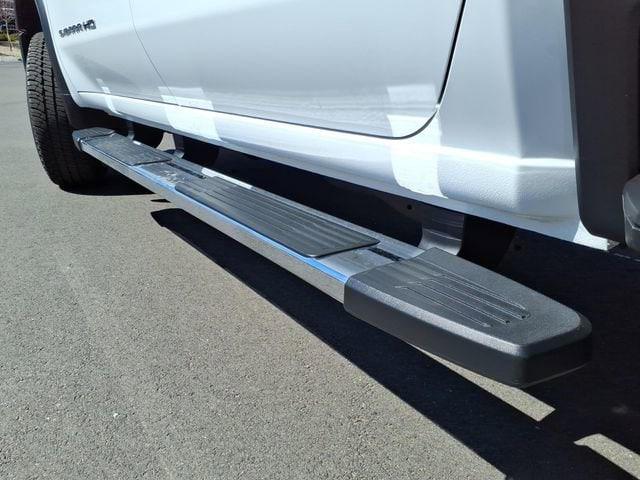 2025 GMC Sierra 2500HD 4WD Crew Cab Standard Bed SLE