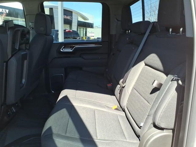2025 GMC Sierra 2500HD 4WD Crew Cab Standard Bed SLE