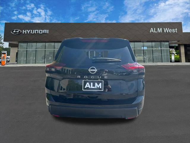 2025 Nissan Rogue SV FWD