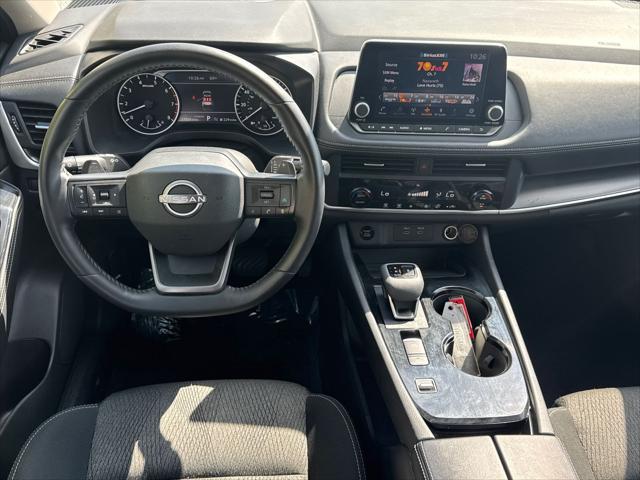 2025 Nissan Rogue SV FWD