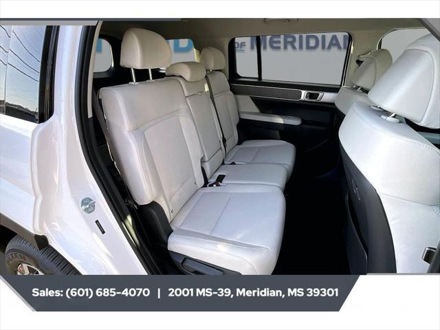 2026 Hyundai Santa Fe SE