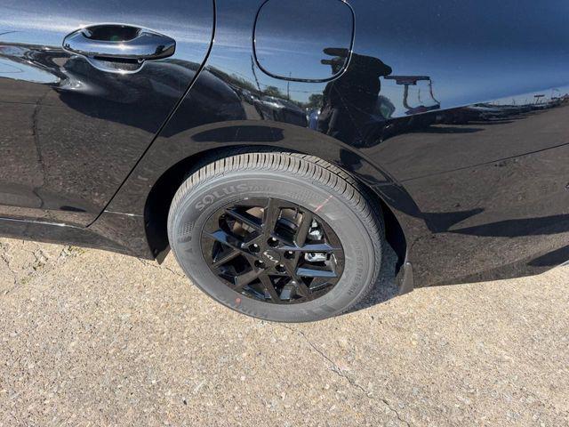 2026 Kia K5 LXS FWD