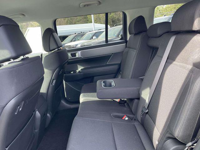 2026 Hyundai Santa Fe SE