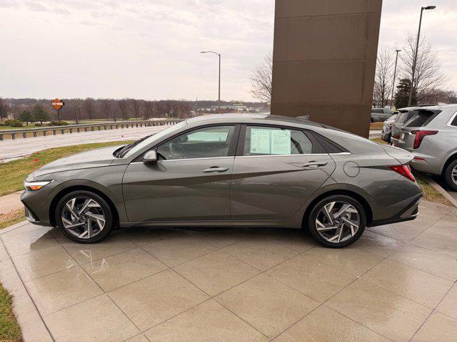 2025 Hyundai Elantra Limited