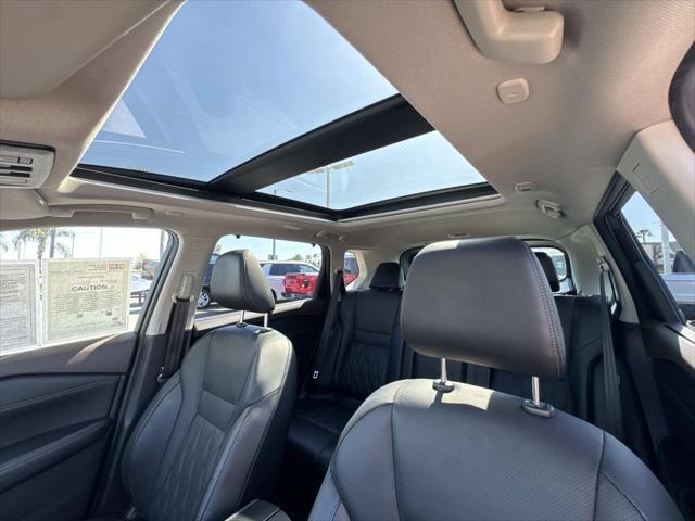 2023 Nissan Rogue Platinum FWD