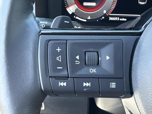 2023 Nissan Rogue Platinum FWD