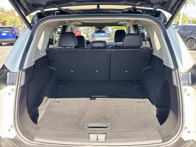 2023 Nissan Rogue Platinum FWD