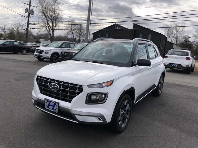 2026 Hyundai Venue SEL w/Two-Tone Roof