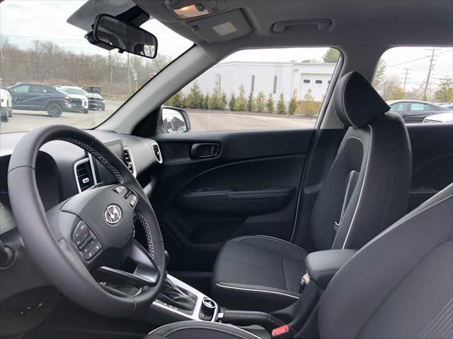 2026 Hyundai Venue SEL w/Two-Tone Roof