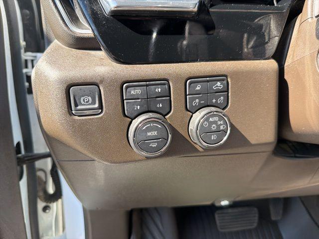 2025 Chevrolet Silverado 1500 4WD Crew Cab Short Bed LTZ