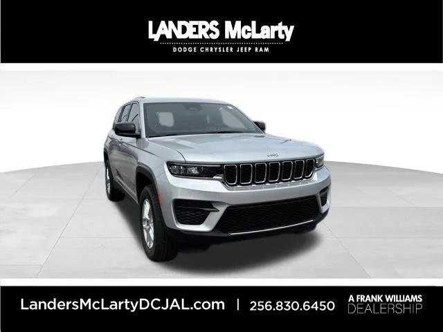 2026 Jeep Grand Cherokee GRAND CHEROKEE LAREDO 4X4