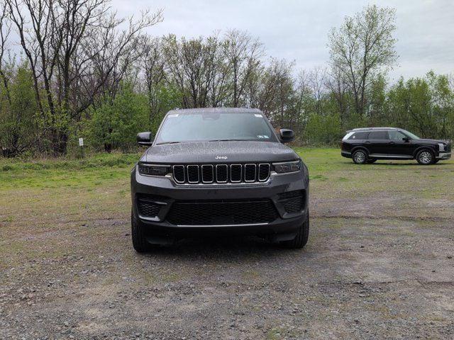 2026 Jeep Grand Cherokee GRAND CHEROKEE LAREDO 4X4