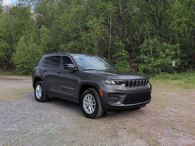 2026 Jeep Grand Cherokee GRAND CHEROKEE LAREDO 4X4 2026 Jeep Grand Cherokee GRAND CHEROKEE LAREDO 4X4
