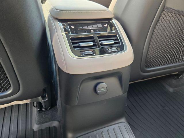 2026 Volvo XC90 Plug-In Hybrid Ultra Dark Theme, T8 AWD, Electric/Gasoline, 7 Seats