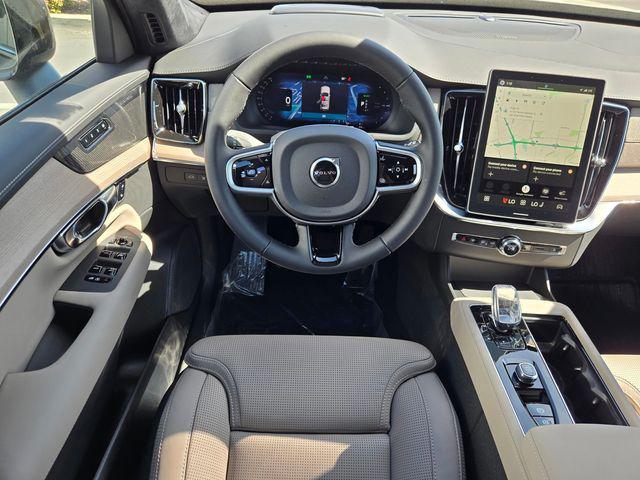 2026 Volvo XC90 Plug-In Hybrid Ultra Dark Theme, T8 AWD, Electric/Gasoline, 7 Seats
