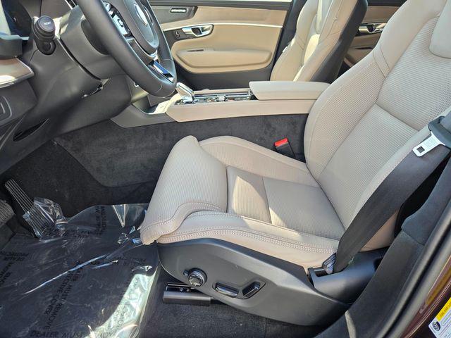 2026 Volvo XC90 Plug-In Hybrid Ultra Dark Theme, T8 AWD, Electric/Gasoline, 7 Seats