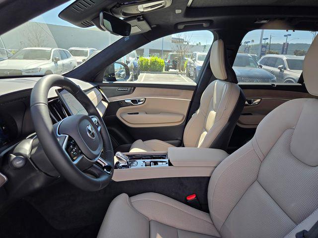 2026 Volvo XC90 Plug-In Hybrid Ultra Dark Theme, T8 AWD, Electric/Gasoline, 7 Seats