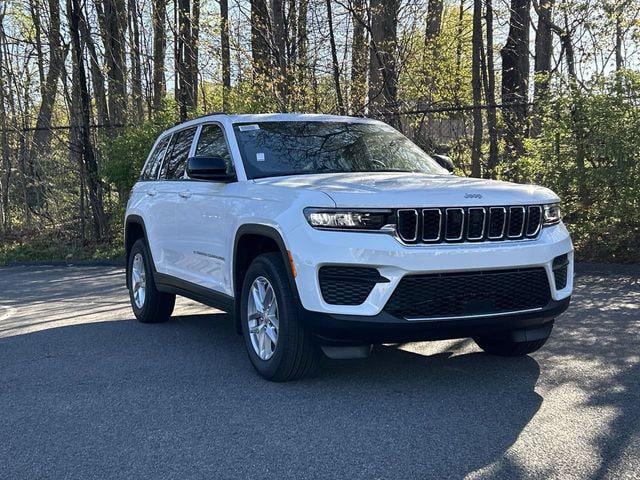 2026 Jeep Grand Cherokee GRAND CHEROKEE LAREDO X 4X4
