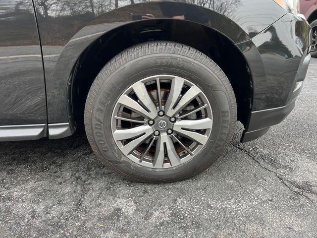 2020 Nissan Pathfinder SL 4WD