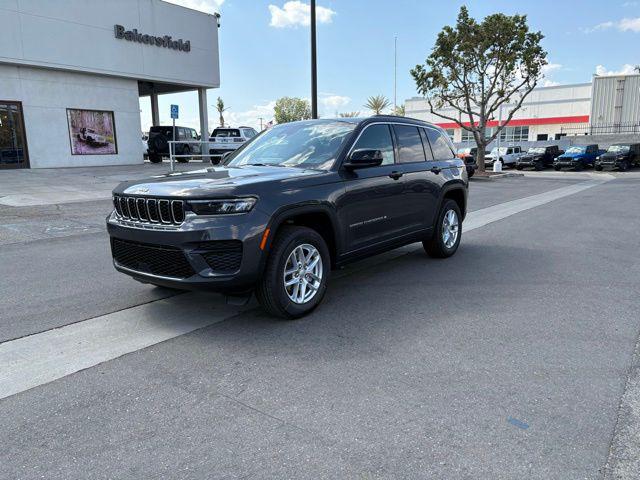 2026 Jeep Grand Cherokee GRAND CHEROKEE LAREDO 4X2