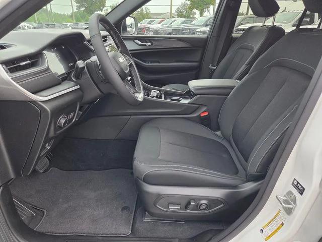 2026 Jeep Grand Cherokee GRAND CHEROKEE LAREDO X 4X2