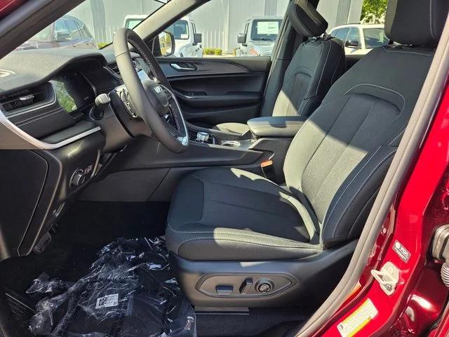 2026 Jeep Grand Cherokee GRAND CHEROKEE LAREDO X 4X2