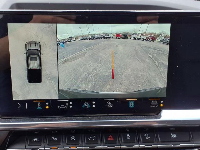 2023 Chevrolet Silverado 1500 4WD Crew Cab Short Bed LTZ