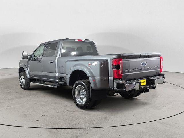 2025 Ford F-450 LARIAT