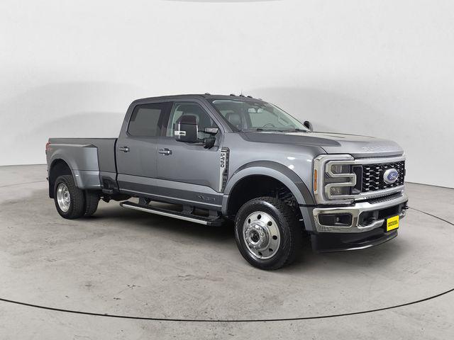 2025 Ford F-450 LARIAT