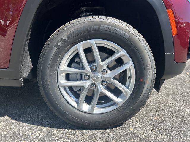 2026 Jeep Grand Cherokee Altitude 4x2