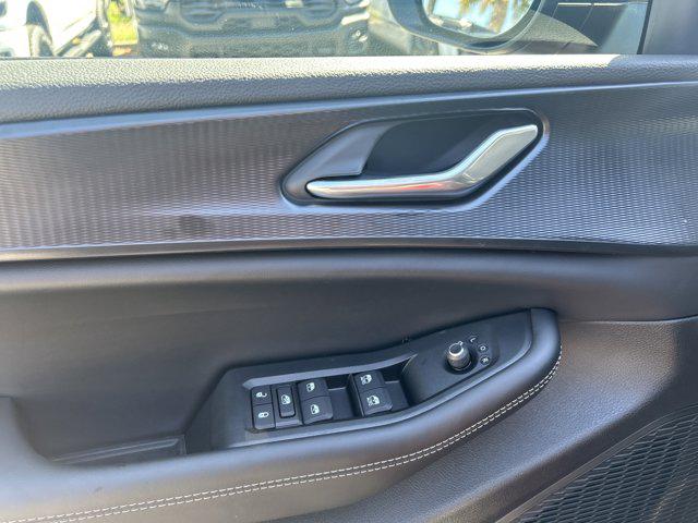 2026 Jeep Grand Cherokee Altitude 4x2