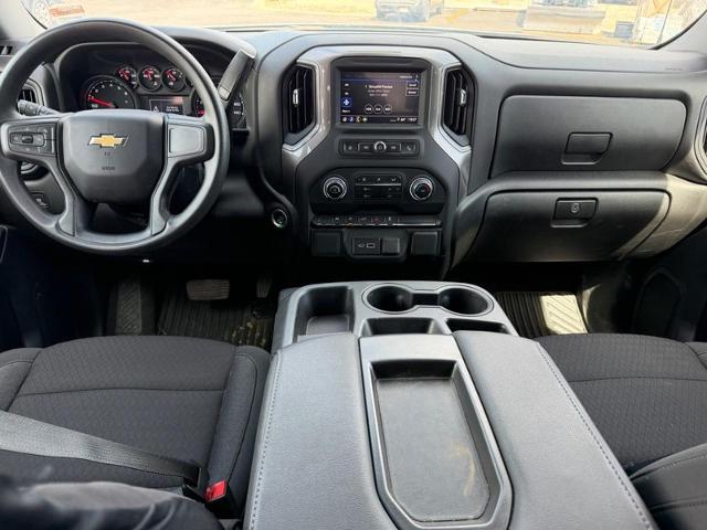 2024 Chevrolet Silverado 1500 4WD Crew Cab Short Bed Custom