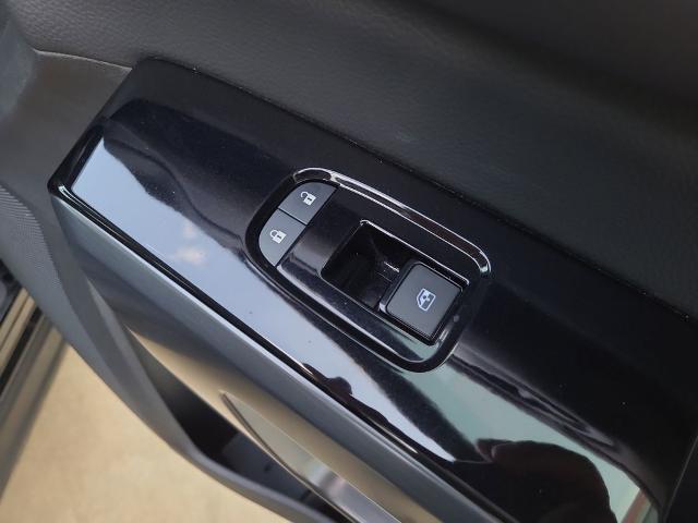 2024 Nissan Pathfinder SL FWD