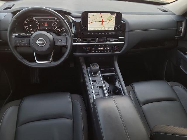 2024 Nissan Pathfinder SL FWD