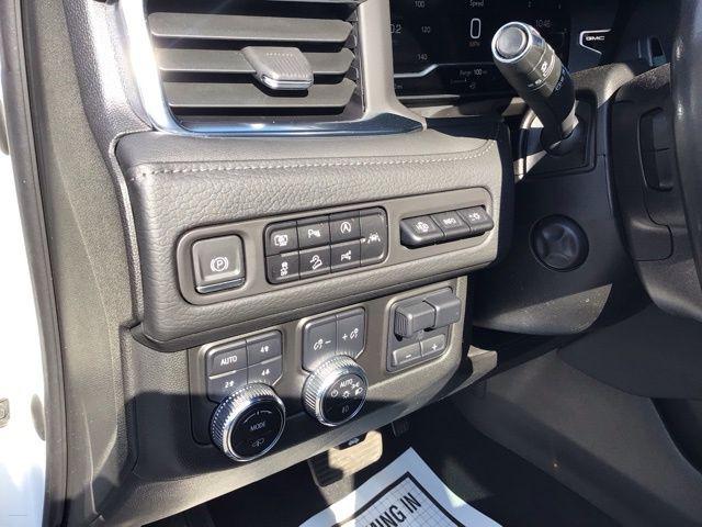 2023 GMC Yukon 4WD Denali