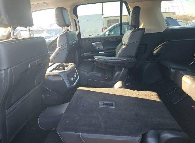 2025 Ford Expedition Platinum MAX