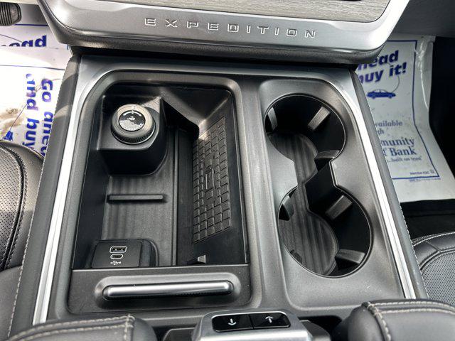 2025 Ford Expedition Platinum MAX