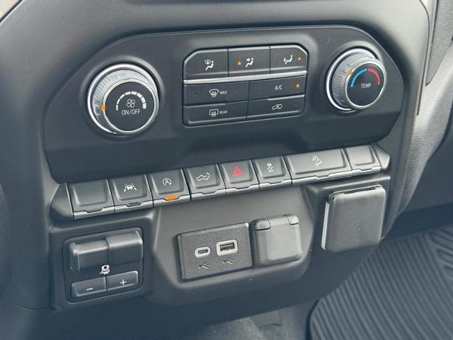 2025 Chevrolet Silverado 1500 4WD Crew Cab Short Bed Custom Trail Boss