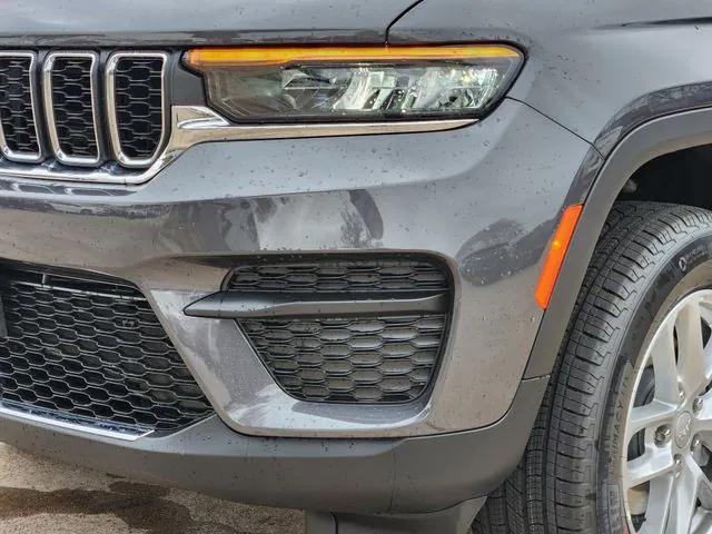 2026 Jeep Grand Cherokee Altitude 4x4