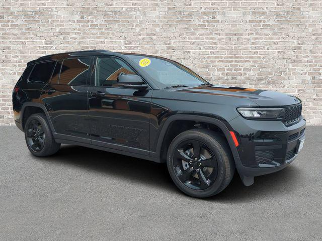 2023 Jeep Grand Cherokee L Altitude 4x4 2023 Jeep Grand Cherokee L Altitude 4x4