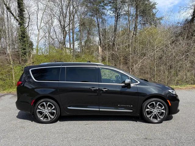 2022 Chrysler Pacifica Pinnacle AWD